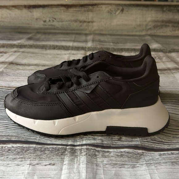 Adidas Original Retropy F2J CBlack/FTWWHT NOIESS Kid Size 5 - Picture 5 of 12